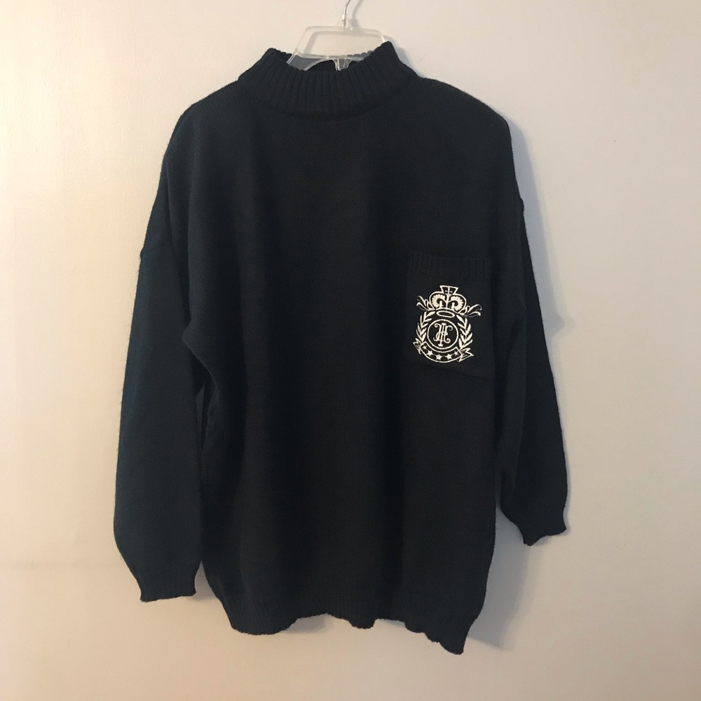 Vintage A’MILANO Black sweater. Fits L